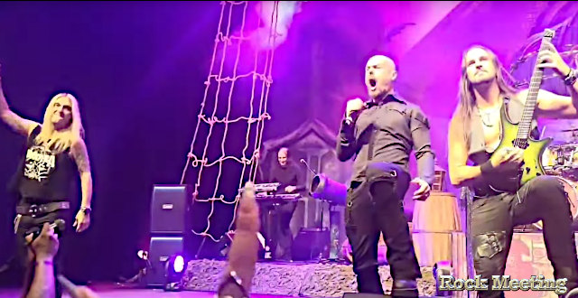 videos l ancien chanteur de kamelot roy khan chante center of the universe lors d un concert special au bresil