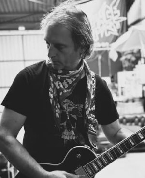 ayers rock son of the beach video clip olive