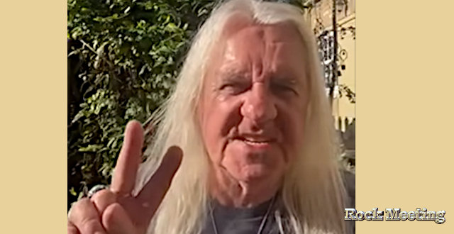 biff byford saxon annonce avoir subi une operation pour retirer une petite tumeur de sa prostate