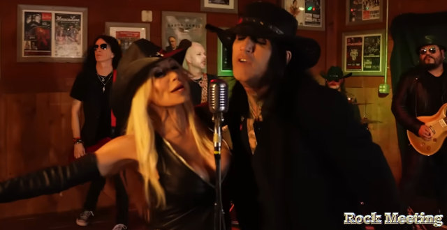 lorraine lewis de femme fatale invitee sur la reprise de jackson par blacklist union