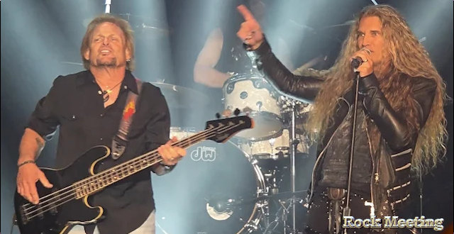 video mitch malloy chanteur perdu de van halen et michael anthony interpretent ain t talkin bout love2026 video mitch malloy chanteur perdu de van halen et michael anthony interpretent ain t talkin bout love2026